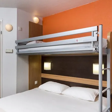 Premiere Classe - Aéroport Charles De Gaulle 2*