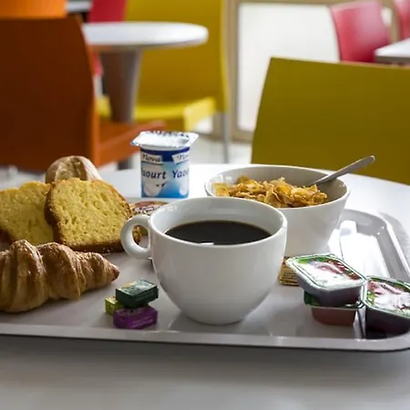 Premiere Classe Aeroport Charles De Gaulle 2*