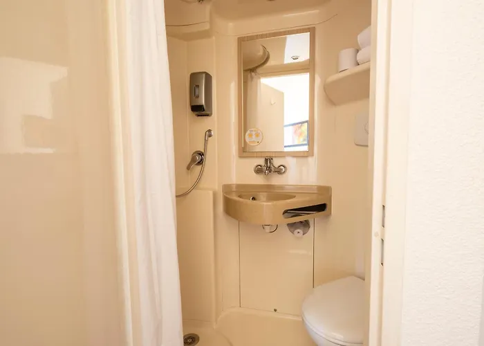 Premiere Classe Aeroport Charles De Gaulle 2*